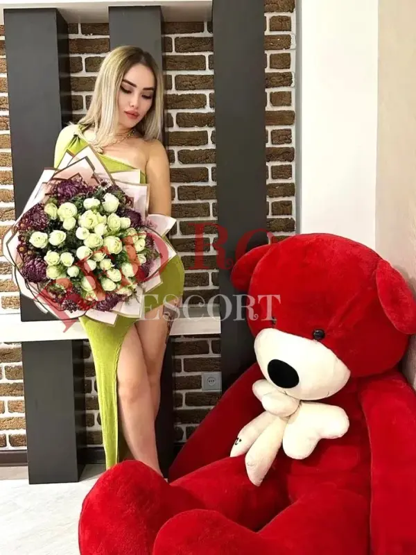 Каролина — индивидуалка Астана