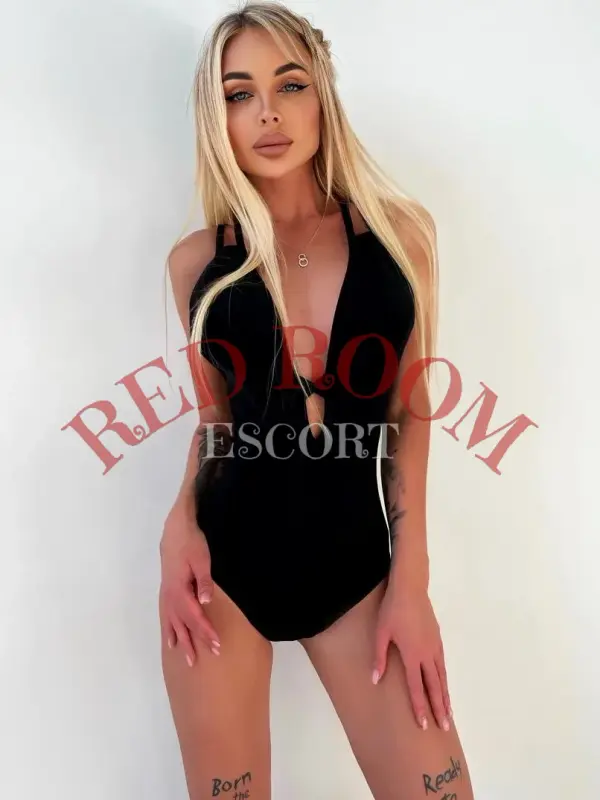 Алиса — возраст 23, рост 162