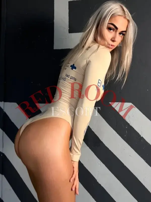 Аманда — эскорт Астана