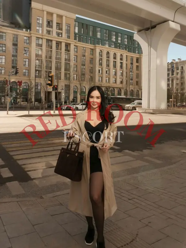 Дина — эскорт Астана