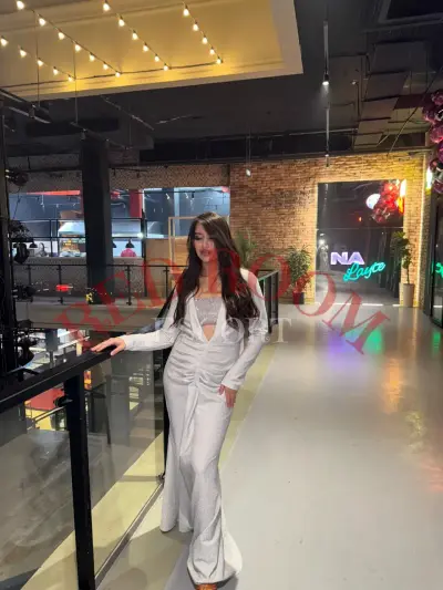 Мия — эскорт Астана