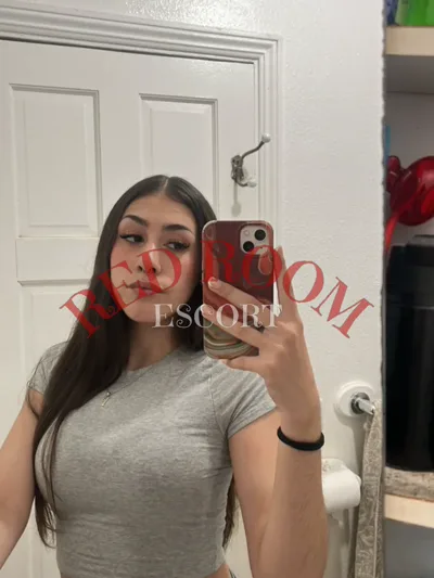 Златослава — эскорт Астана