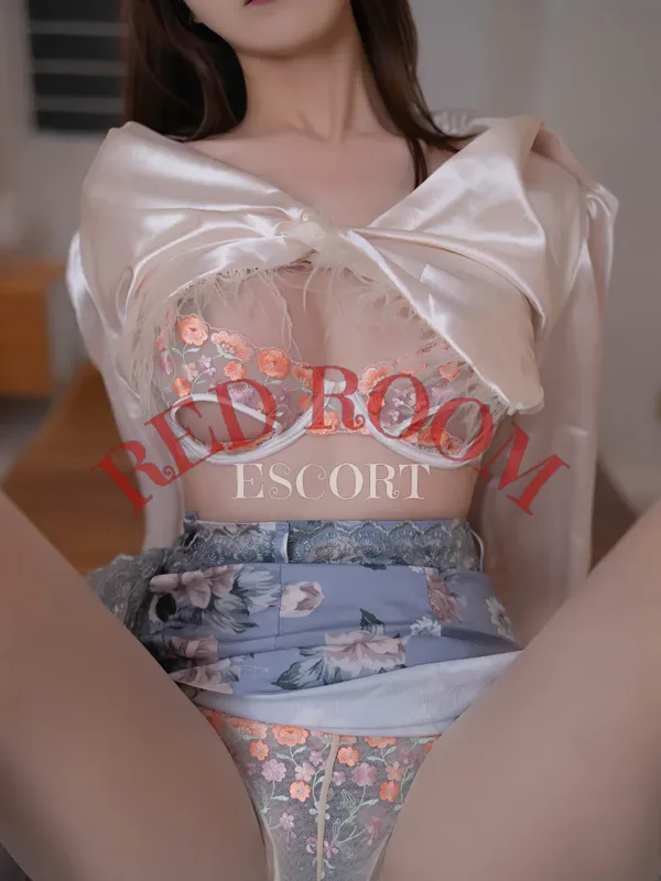 Людмила — эскорт Астана